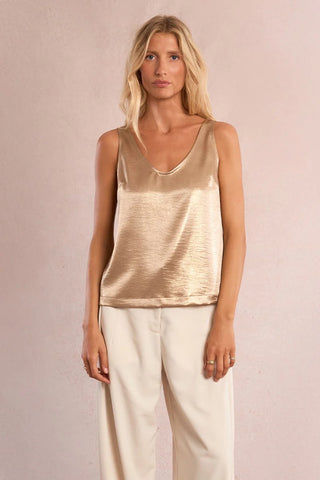 Luma Top