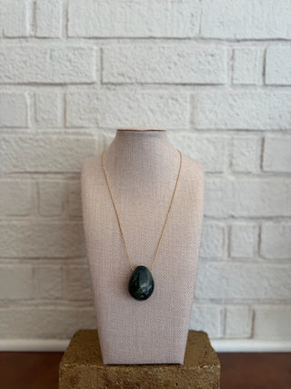 The Willow Pendant Necklace