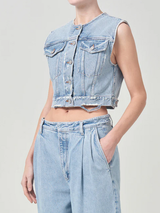 Leo Vest