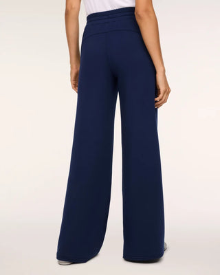 Airessential Wide Leg Pant