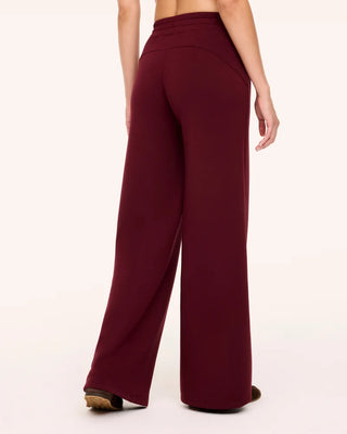 Airessential Wide Leg Pant