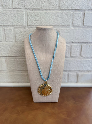 The Lola Shell Necklace
