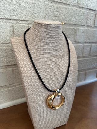 Solara Pendant Necklace - Black Gold