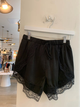 The Reeves Silk Short