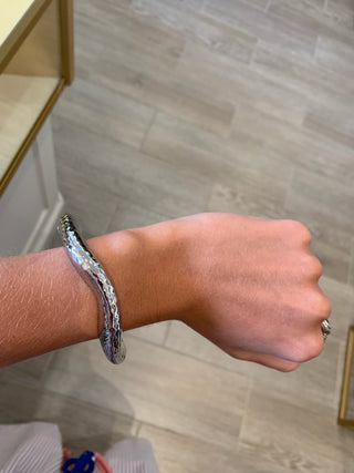 The Mara Bangle