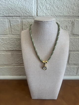 The Paracord Pendant Necklace - Teardrop