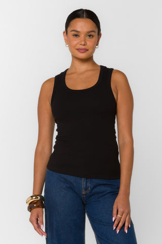 Larisa Tank