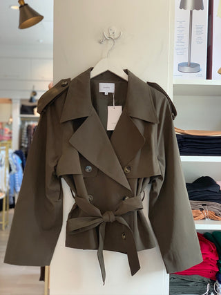 Eleanor Cropped Trench